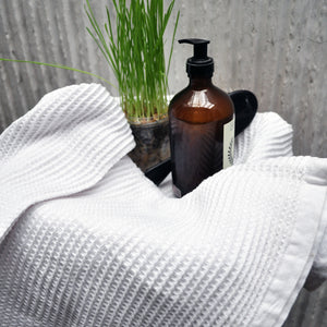 Open image in slideshow, Waffle Weave Luxury Bath Towel, 29 x 52 inches
